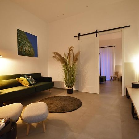 First Floor B&B Bari Bagian luar foto
