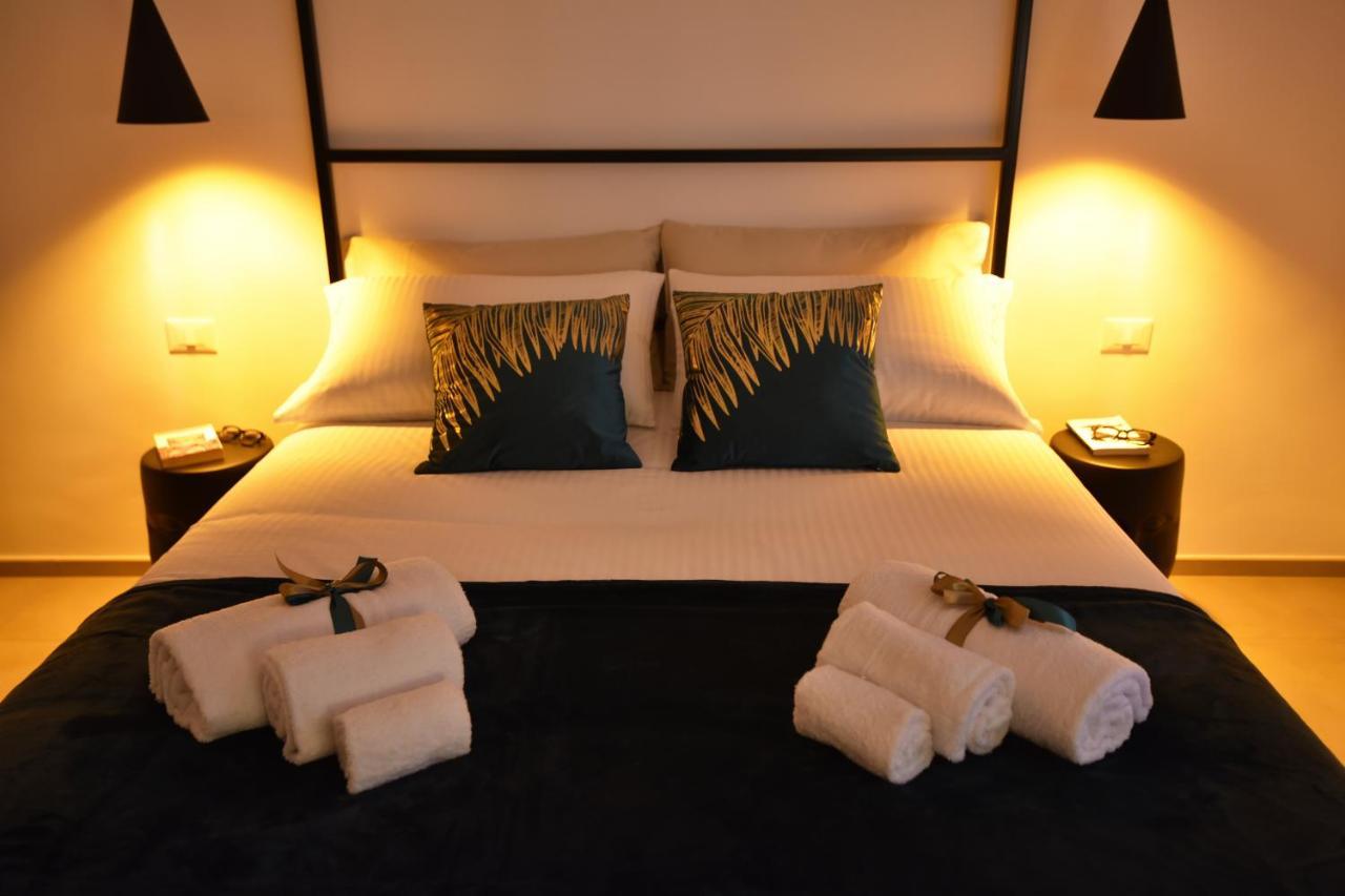 First Floor B&B Bari Bagian luar foto