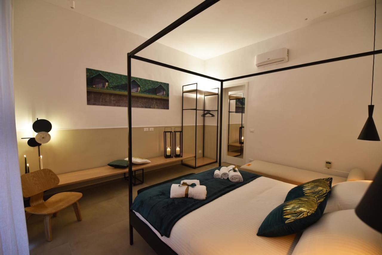 First Floor B&B Bari Bagian luar foto