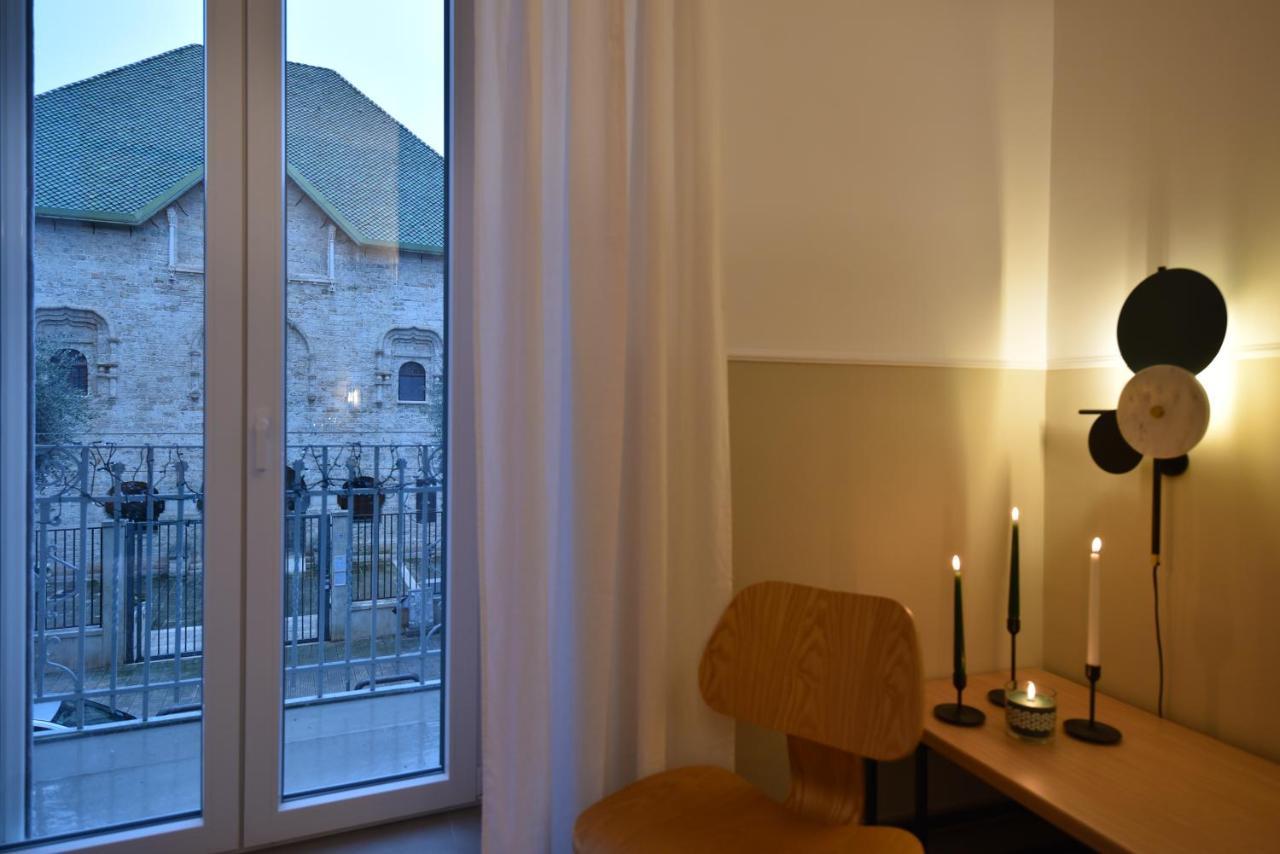 First Floor B&B Bari Bagian luar foto